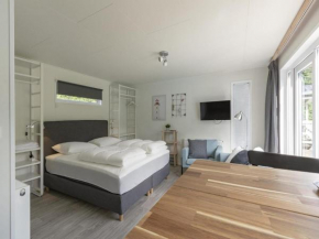 Tranquil holiday home by the beach
